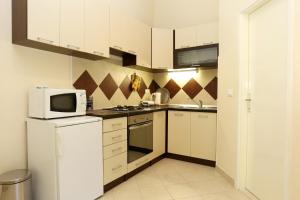 Zdjęcie z galerii obiektu Apartments by the sea Korcula - 549 w Korčuli