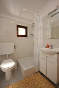 Koupelna v ubytování Seaside secluded apartments Cove Dumboka bay - Dumboka (Dugi otok) - 489