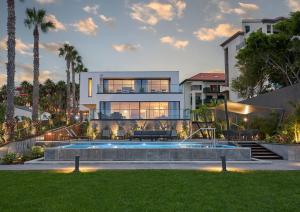 Κήπος έξω από το La Villa at The Cliff Bay - PortoBay