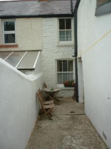 The building where the vacation home is located 