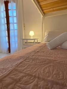 Posteľ alebo postele v izbe v ubytovaní Loft in the Heart Of City Center