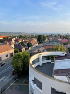 widok na miasto z budynku w obiekcie Apartament Mara Centru w mieście Alba Iulia