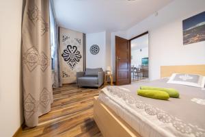 Posteľ alebo postele v izbe v ubytovaní Panorama Tatr Apartament Widokowy z tarasem