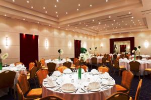 Restaurace v ubytování Mövenpick Resort El Sokhna + 105 fotografií