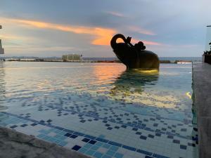Der Swimmingpool an oder in der Nähe von Apec 5 sao TP.Tuy Hòa - View biển và view hồ bơi