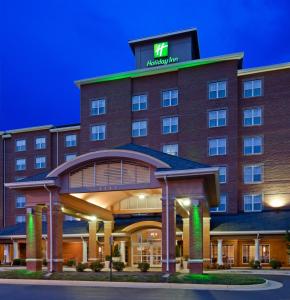 a rendering of a hotel at night at Holiday Inn Chantilly-Dulles Expo Airport by IHG in Chantilly