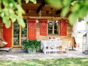A garden outside Chalet in Feistritz near Petzen Ski Area