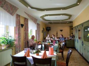 Ospiti di Gasthaus-Pension Islekhöhe Gansen