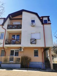The building in which Az apartmant is located