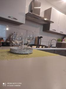 Kuchyňa alebo kuchynka v ubytovaní Apartamenty centrum