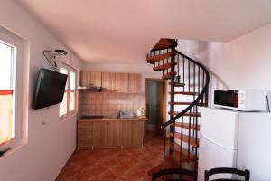 Kuchyňa alebo kuchynka v ubytovaní Holiday Home Milan Borje