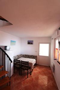 Posedenie v ubytovaní Holiday Home Milan Borje