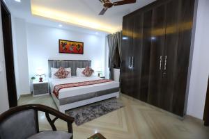 Katil atau katil-katil dalam bilik di Hotel Nature View Green Park Metro Couple Friendly New Delhi
