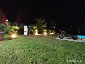 A piscina localizada em Quinta de Carvalhal - Casa de Campo ou nos arredores
