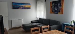 Posedenie v ubytovaní Apartamento nuevo cerca de la costa y a 15 min de Bilbao!