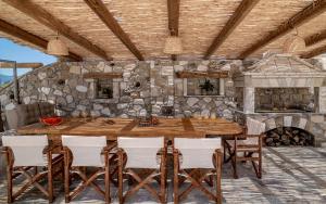Fotografie z fotogalerie ubytování Akasha Villa, an Alluring Retreat,By ThinkVilla v destinaci Zakynthos Town
