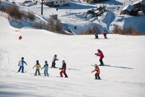 Hostia v ubytovaní Appartamento incantevole con vista sulla vallata
