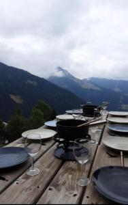 山景或在木屋看到的山景