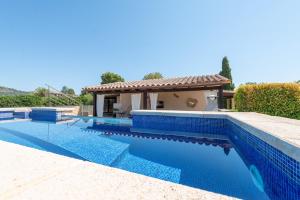 Πισίνα στο ή κοντά στο Finca Son Colom -Finca Sun Club Home-
