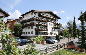 Budynek, w którym mieści się hotel