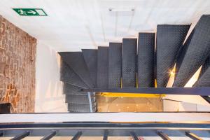 Galeriebild der Unterkunft Calle Amparo 86 Lujoso Dúplex con Jacuzzi en Lavapies especial parejas in Madrid