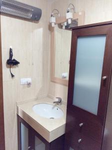 Kúpeľňa v ubytovaní APARTAMENTO FAMILIAR Sierra DELUXE