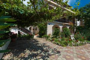 Vonkajšia záhrada v ubytovaní Apartments with a parking space Jadranovo, Crikvenica - 2377
