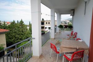 Balkón nebo terasa v ubytování Apartments and rooms with parking space Selce, Crikvenica - 2379