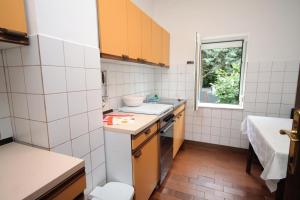 Kuchyň nebo kuchyňský kout v ubytování Apartments and rooms with parking space Selce, Crikvenica - 2379