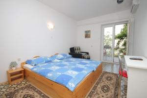 Postel nebo postele na pokoji v ubytování Apartments and rooms with parking space Selce, Crikvenica - 2379