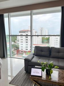 Ruang duduk di Hotel Sexta Avenida Inn