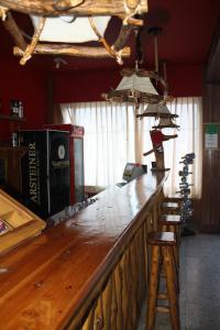Lounge nebo bar v ubytování Marcopolo Inn Hostel Bariloche