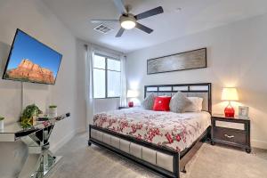 Ένα ή περισσότερα κρεβάτια σε δωμάτιο στο Work in Style & Private Workspace & Premium Comfort - G2047 +62 φωτογραφίες