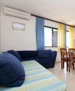 Χώρος καθιστικού στο Apartments by the sea Milna, Vis - 2461