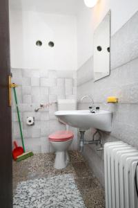 Kúpeľňa v ubytovaní Apartments by the sea Mali Losinj (Losinj) - 2493 + 22 fotografií