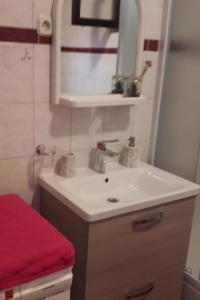 Koupelna v ubytování Apartment Baska Voda 2609a