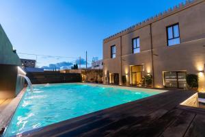 Bastione Spasimo Boutique Hotel内部或周边的泳池