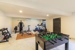 Sarasiruham Resort - Private Pool Villa in Udaipur的健身中心和/或健身设施