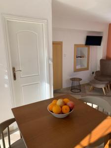 Ruang duduk di Zacharos Elegant Studio