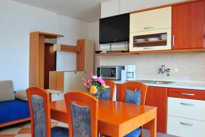 Kuchyň nebo kuchyňský kout v ubytování Apartments Valentina-B