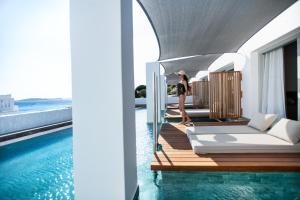 Piscina di Manoula's Beach Mykonos Resort o nelle vicinanze