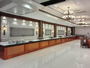 Gambar di galeri bagi Hotel Sakura by Maps di Gurgaon