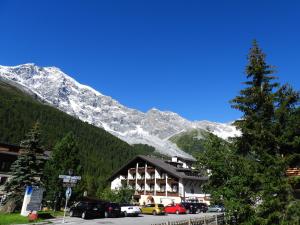 Gallery image of Alpina Mountain Resort in Solda