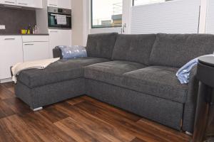 Posezení v ubytování Hausboote am Bärwalder See Traumhaus-mieten