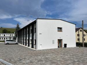 Budova, kde se aparthotel nachází