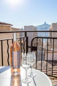 Fotografia z galérie ubytovania Le Petit Panier 4 - Studio 2-3 pers Terrasse Rooftop Clim Vieux-Port v destinácii Marseille + 19 fotografií