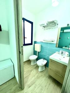 Koupelna v ubytování B&B Santorini