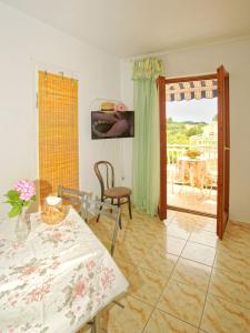 Fotografia z galérie ubytovania Apartments with a parking space Orebic, Peljesac - 14834 v destinácii Orebić