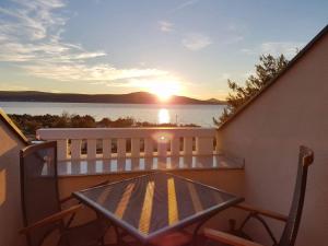 Zdjęcie z galerii obiektu Apartments by the sea Sveti Petar, Biograd - 15113 w mieście Sveti Filip i Jakov