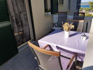 Zdjęcie z galerii obiektu Apartments by the sea Sveti Petar, Biograd - 15113 w mieście Sveti Filip i Jakov